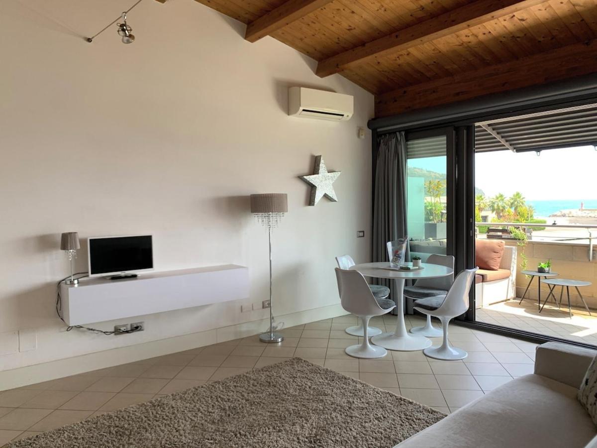 Luxury Apartment San Lorenzo Al Mare Exteriér fotografie